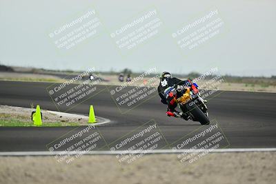 media/Apr-18-2025-TrackDaz (Fri) [[45f5874c44]]/A Group/Session 2 (Turn 10)/
